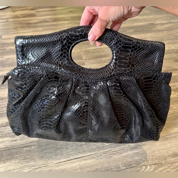 The Limited Handbags - The Limited Black Snakeskin Embossed Clutch Oval Cutout Handle Pleated Front